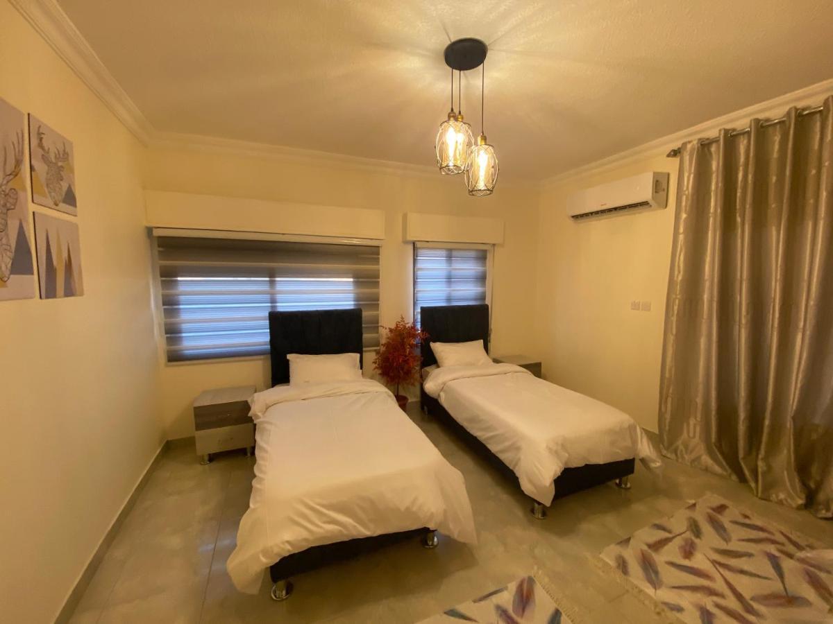 Lovely 3-Bedrooms Rental Unit Акаба Екстер'єр фото