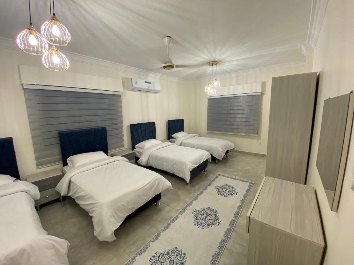 Lovely 3-Bedrooms Rental Unit Акаба Екстер'єр фото