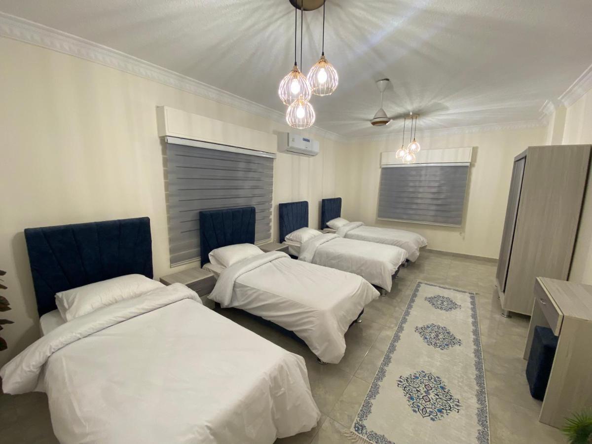 Lovely 3-Bedrooms Rental Unit Акаба Екстер'єр фото