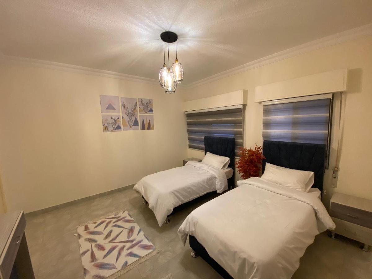 Lovely 3-Bedrooms Rental Unit Акаба Екстер'єр фото